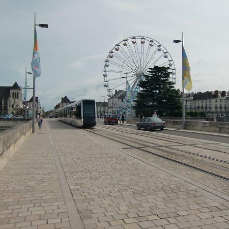 Git'Appart Au Bord De Loire Tours Eksteriør bilde